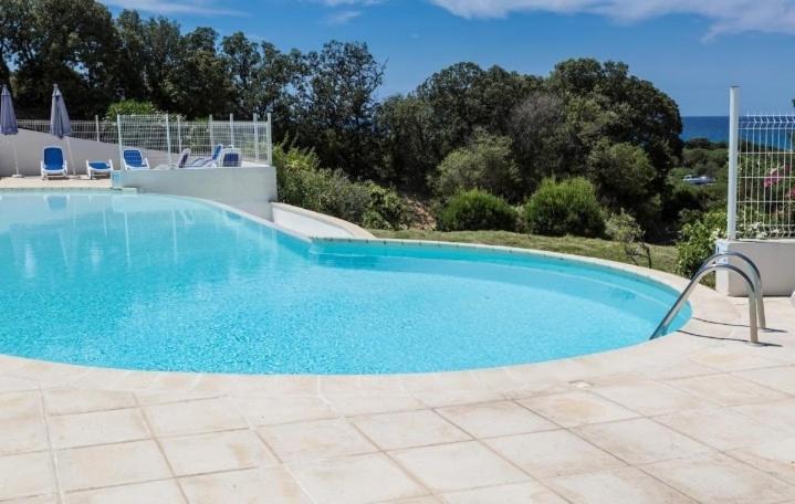 Capra Scorsa - Appt Vue Mer Et Piscine Partagee Belgodère 외부 사진